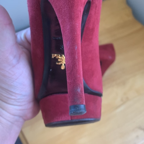 Prada Burgundy Red Suede Pumps Heels Size US8 Platform Pointed Toe GUC 4.5" heel - Picture 10 of 14